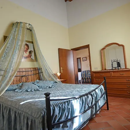 Ferienhaus Beautiful Holiday With Swimming Pool In Tuscany